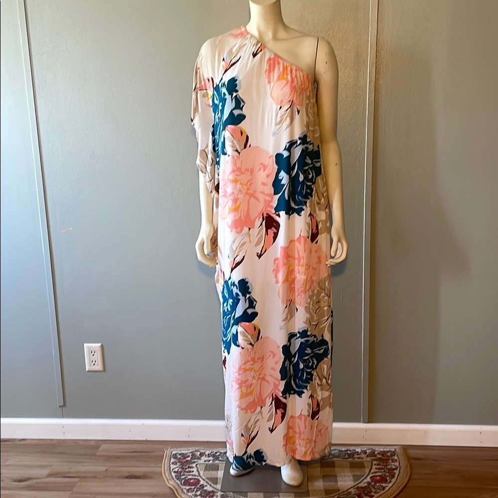 Floral One-Shoulder Maxi Dress